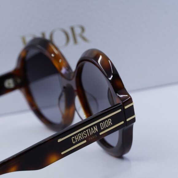 Final Price! Dior DIORSIGNATURE R1U 26A1 Sunglasses - Picture 5 of 10